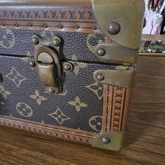 #00020-1143 VINTAGE 1970'S MONOGRAM LEATHER TRUNK SUITCASE 45 - Picture 11 of 11